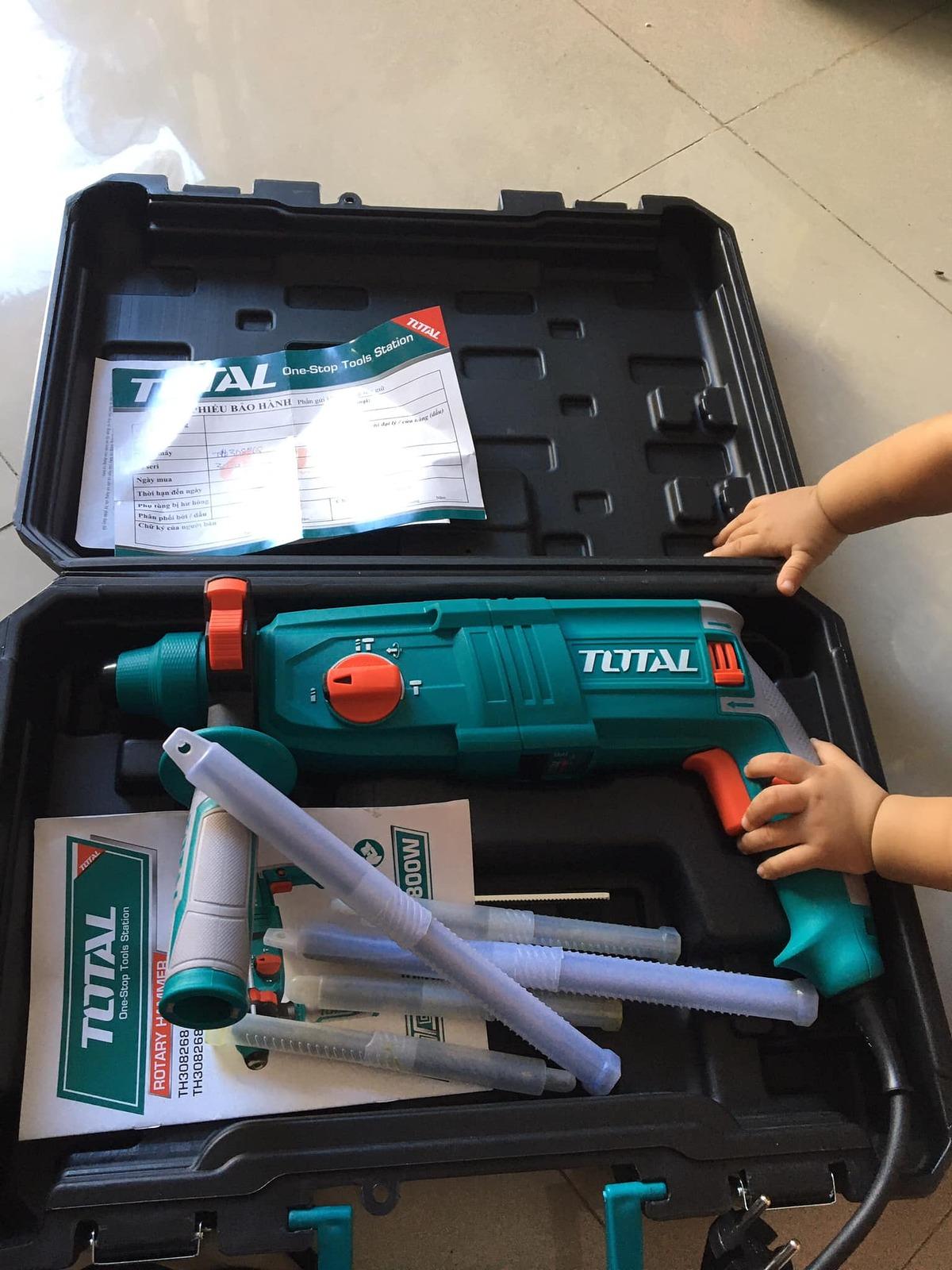 MÁY KHOAN ĐỤC 3 CHỨC NĂNG 26MM 800 W TOTAL TH308268 - HÀNG CHÍNH HÃNG