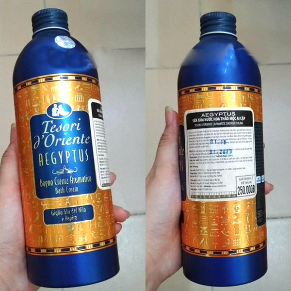 Sữa tắm thảo mộc Ai Cập Tesori D' Oriente Aegyptus 500ml + Móc khóa