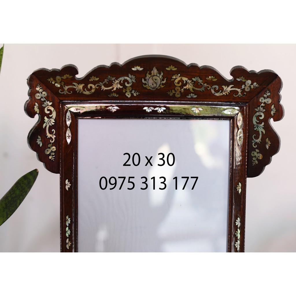 KHUNG ẢNH THỜ GỖ GÕ 20 X 30