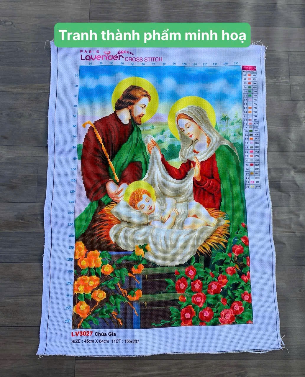 Tranh thêu chữ thập Gia đình chúa lv3027, kích thước 45 x 64 cm