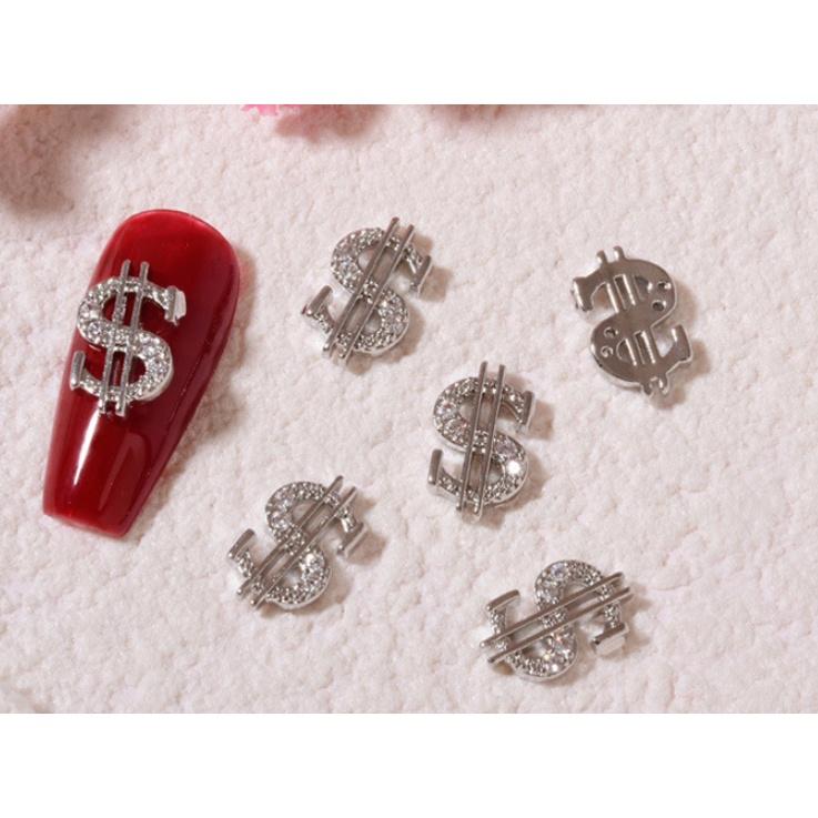 charm trang trí nail