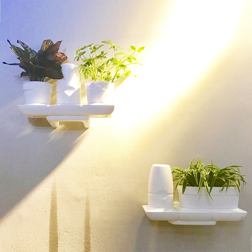 Chậu Để Bàn Thông Minh Tự Động Tưới và Tự động bón phân trong 2 tháng Minigarden Basic S Pots . Phù hợp trồng cây trong gia đình, văn phòng với thiết kế gọn nhẹ, sang trọng và ít chăm sóc cây