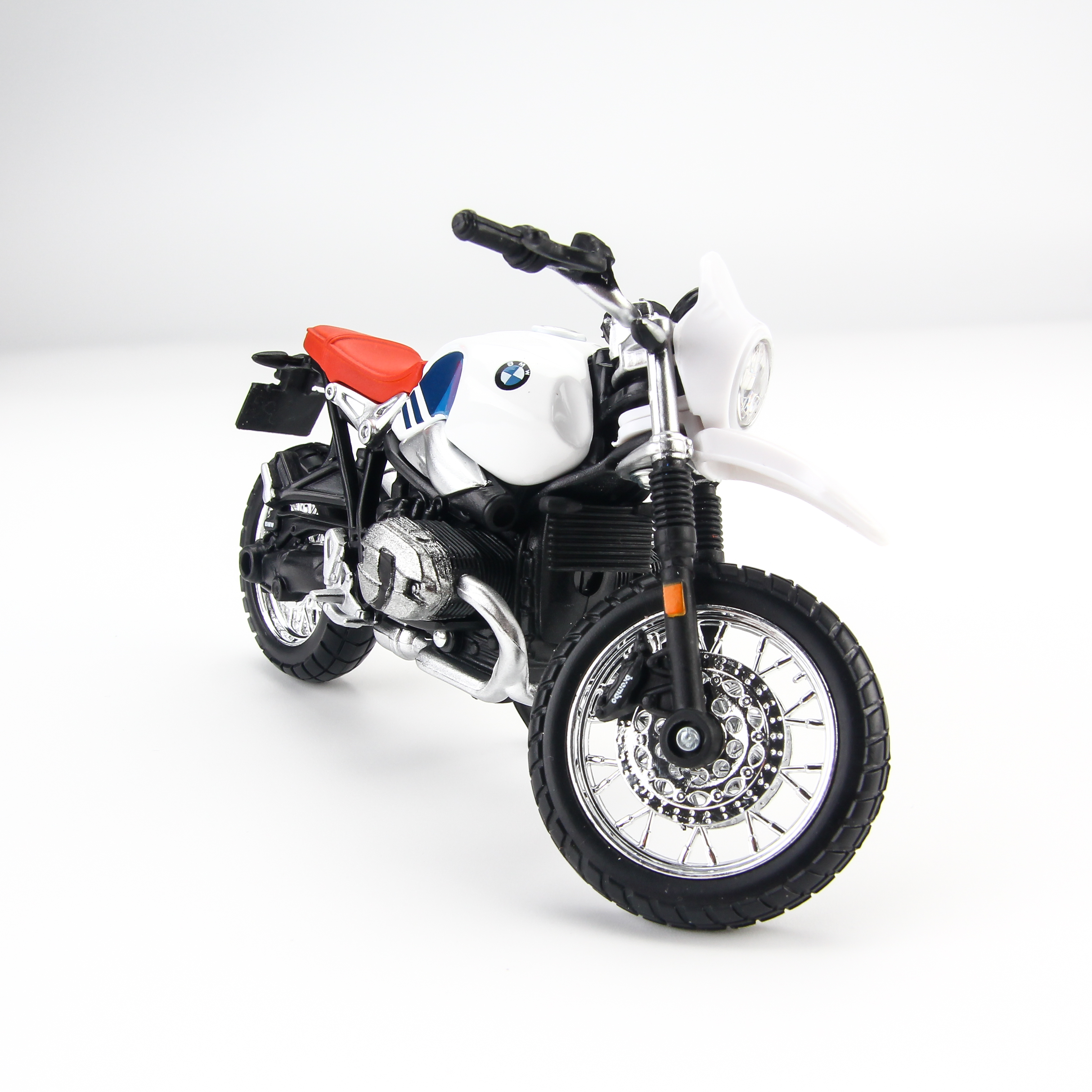 Mô hình mô tô BMW R Nine T Urban GS White 1:18 Bburago - 18-51069