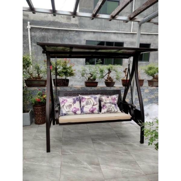 Xích đu nhôm đúc sân vườn