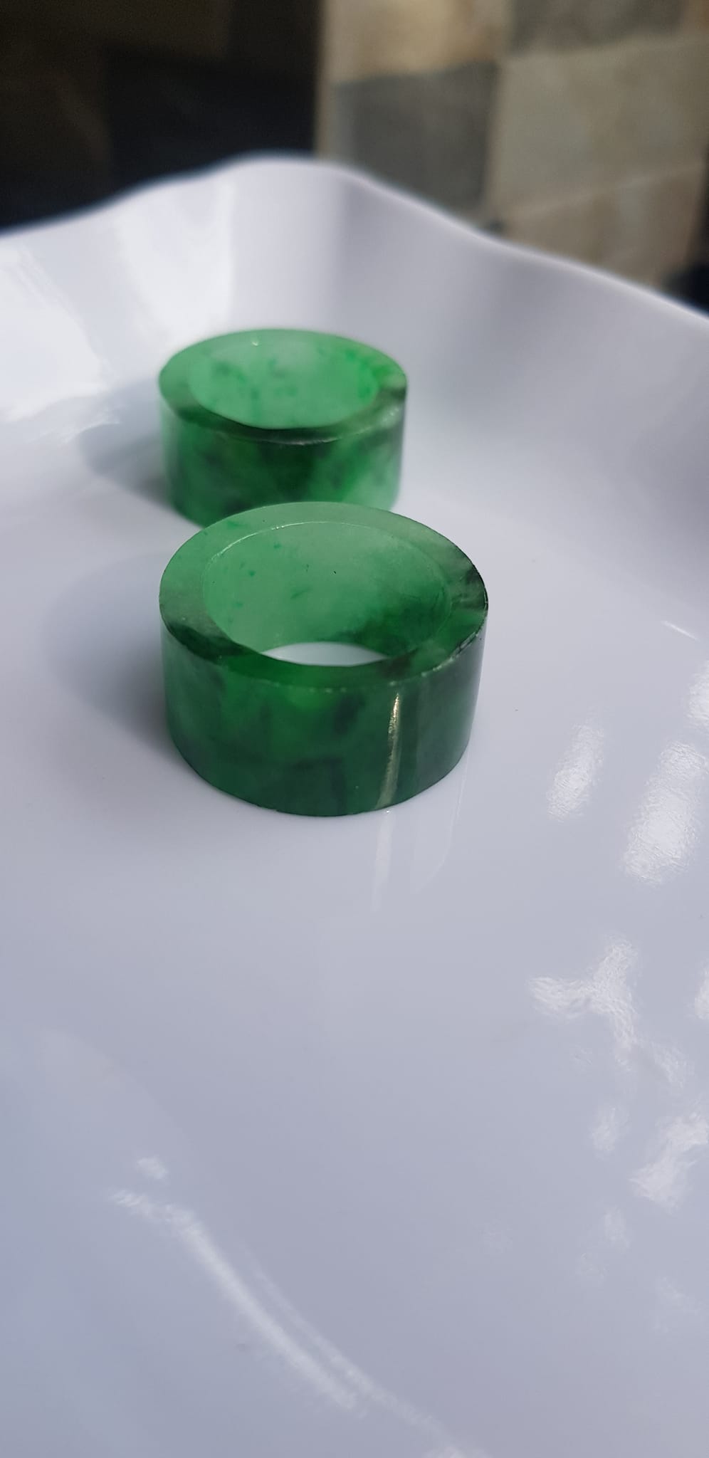 Nhẫn Càn Long Đá Cẩm thạch tự nhiên Nhẫn Ni 18mm x cao 12mm x dầy 3mm bóng đẹp Nam Nữ đeo Ni 18mm màu xanh ngọc lý sơn thủy 1 bên bóng rất đẹp sang ạ