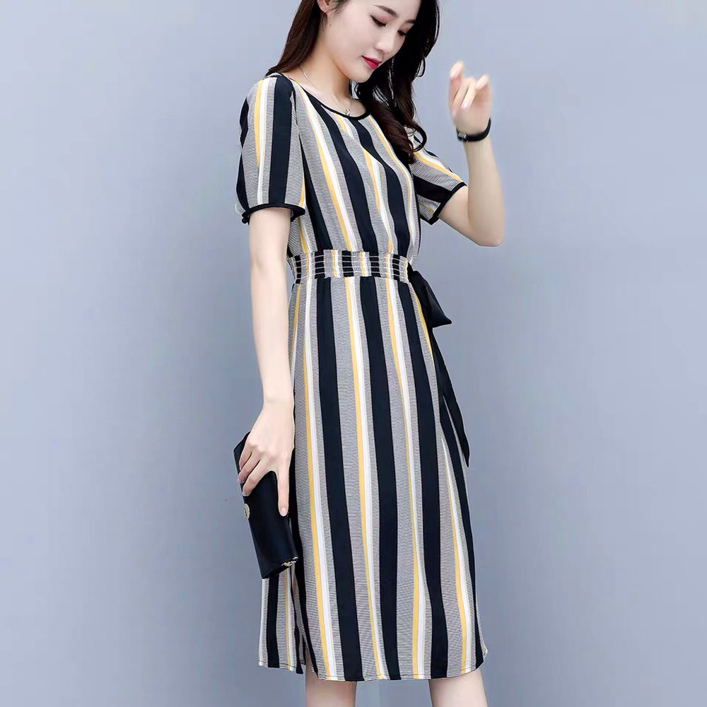 Đầm Sọc Xòe Nhẹ Nhấn Eo Thun