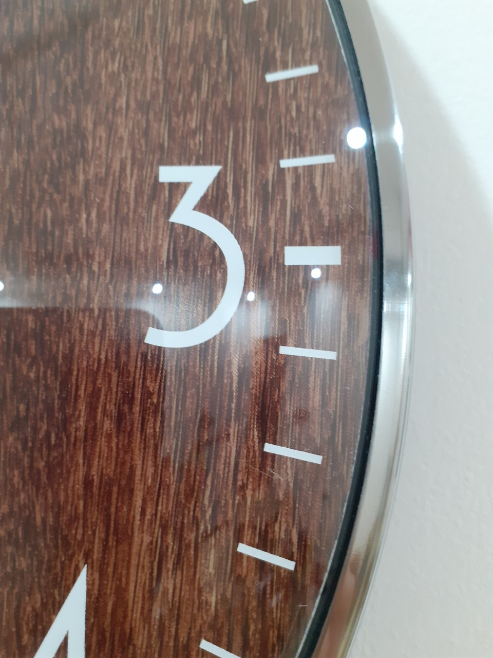 Đồng hồ treo tường vân gỗ - khung kim loại sang trọng - HÀNG LOẠI 1
