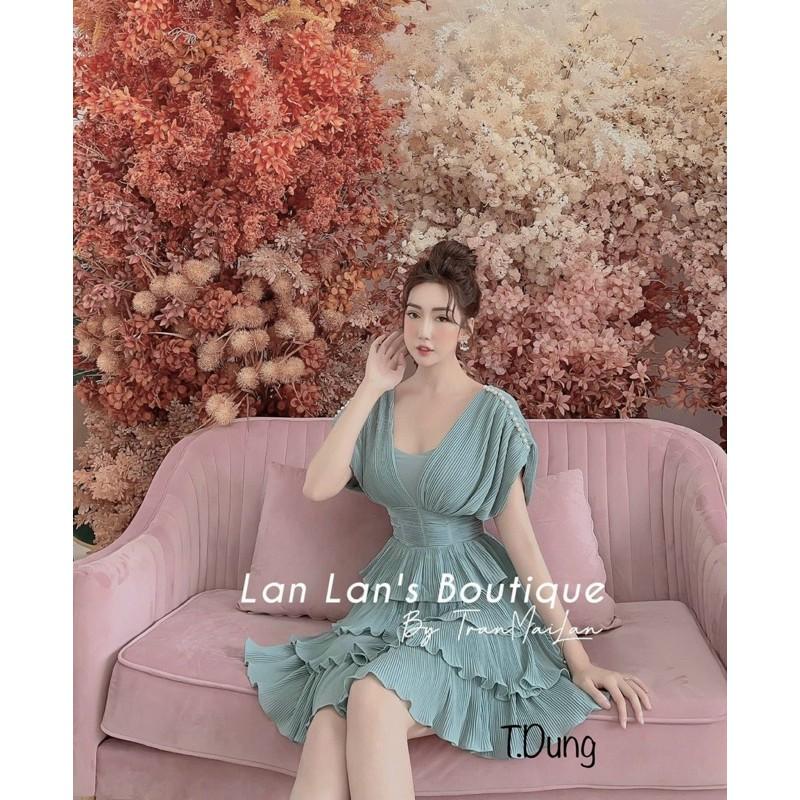 Váy xoè tầng dập ly cổ V