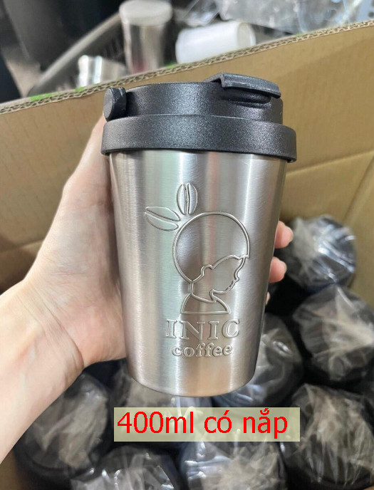 Ly cà phê có nắp giữ nhiệt hàng Nhật 400 ml Ly có công dụng giữ nhiệt nóng , lạnh đều đuợc . Giữ đá rất lâu ,không đọng sương ra ngoài thành ly.