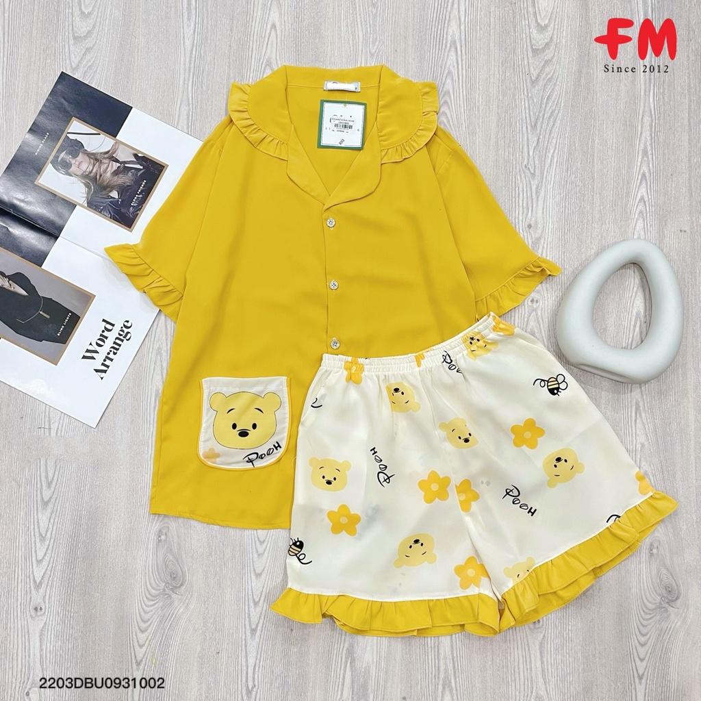 Set bộ lụa đùi FM Style Shop cổ vest viền bèo 2 túi in hình 220310002