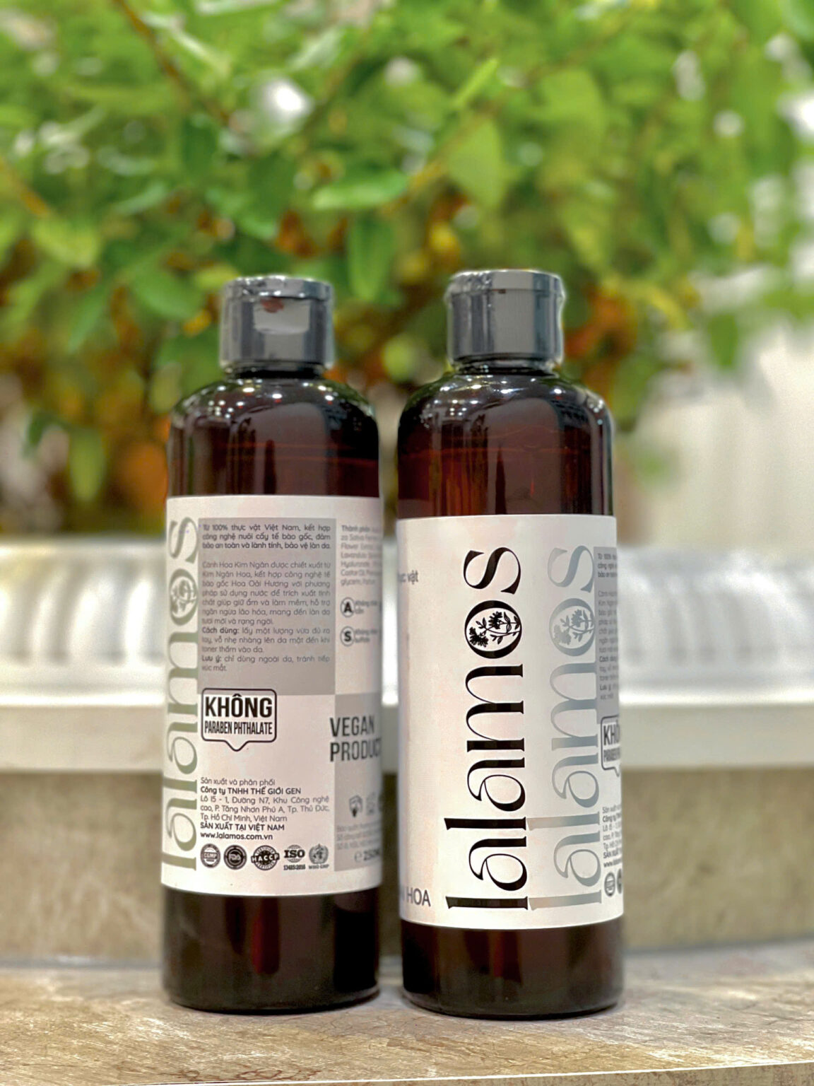 Toner Cánh Kim Ngân Hoa Lalamos Dưỡng Ẩm Và Se Khít Lỗ Chân Lông 250ml