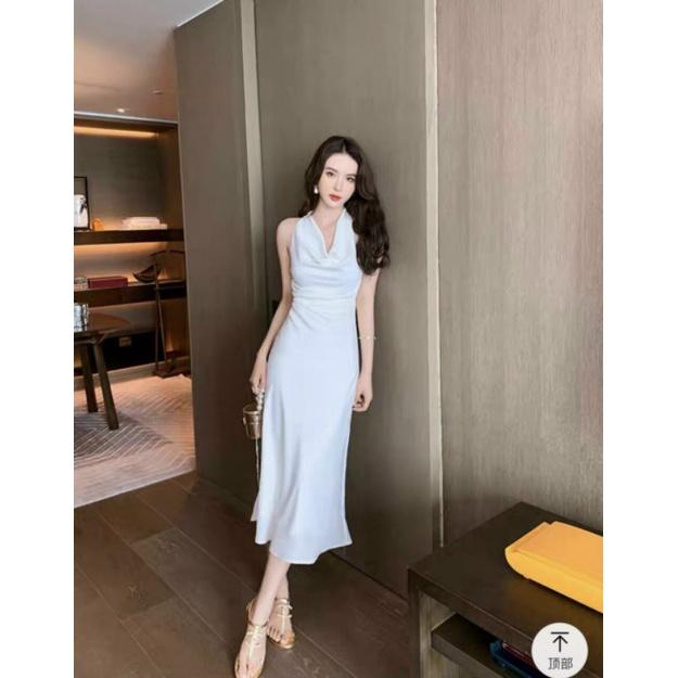 ĐẦM ÔM XOÈ TRẮNG CỔ ĐỔ