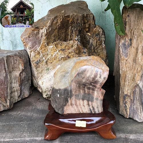 Trụ Đá Phong Thủy Gỗ Hóa Thạch Để Bàn Tự Nhiên GHT46 nặng 1.8kg kích thước 17x12cm  – Vật phẩm phong thủy may mắn