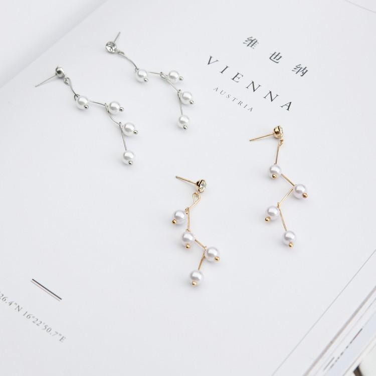 Khuyên tai chuỗi ngọc lượn sóng