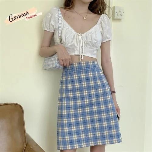 Chân Váy Kẻ Caro Màu Xanh Dương Có Quần Bên Trong Dáng Chữ A Goness A441