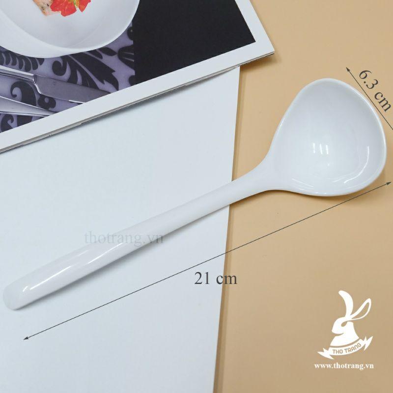 Môi múc canh bằng nhựa phíp trống xước,trống bám bẩn hàng nhập cao cấp