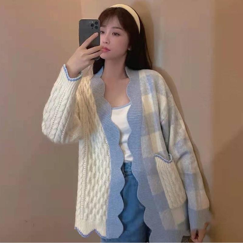 Áo khoác len phối màu xanh sữa viền cánh hoa áo cardigan ngọt ngào thời trang