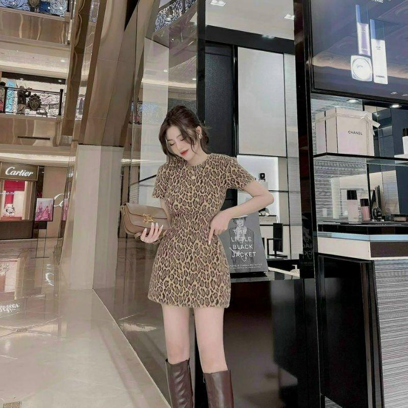 Áo và Đầm họa tiết beo