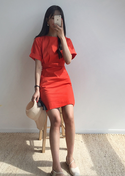 Đầm Liền Vải Lanh Cổ Tròn Nhấn Eo