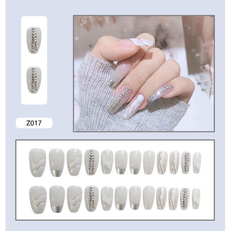 Set 24 móng tay giả , nail giả đính kim cương nhân tạo rất đẹp và sang chảnh ( kèm keo )