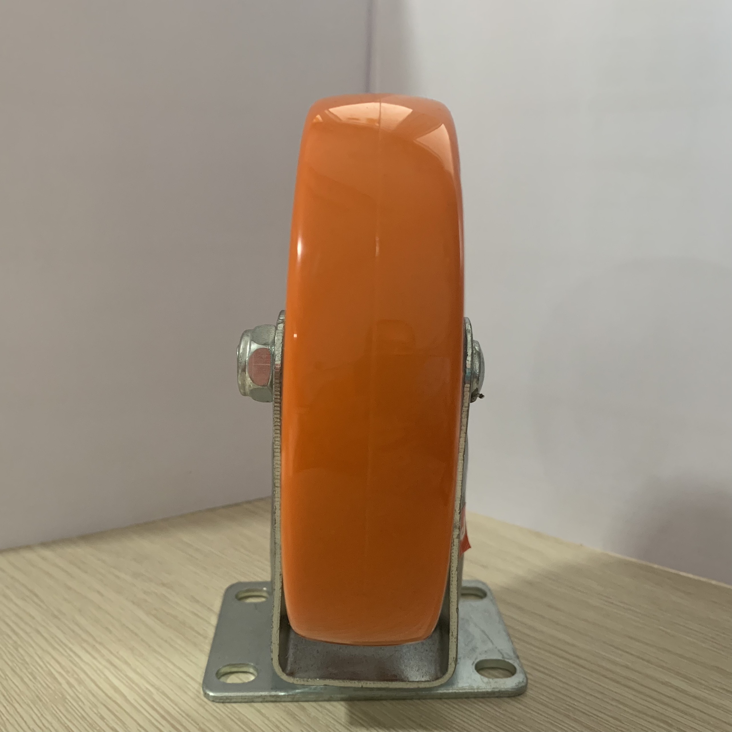 BÁNH XE ĐẨY PU CÔNG NGHỆ CAO, LOẠI CÀNG XOAY 125mm - THƯƠNG HIỆU HAPPY MOVE