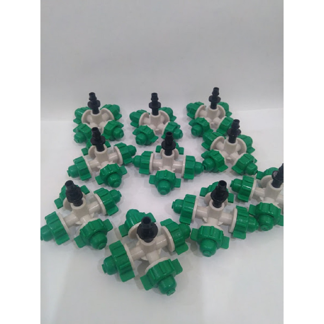 Béc phun sương nhựa 4 hướng tưới cây