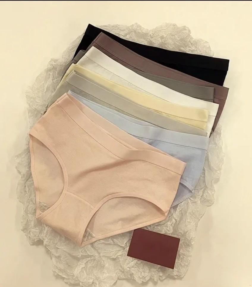 Quần lót nữ cotton trơn cao.cấp, có 8 màu để lựa chọn, chất vải dày dặn ôm dáng, kháng khuẩn thoáng khí, thấm hút mồ hôi cực tốt Women Đen - Trắng
