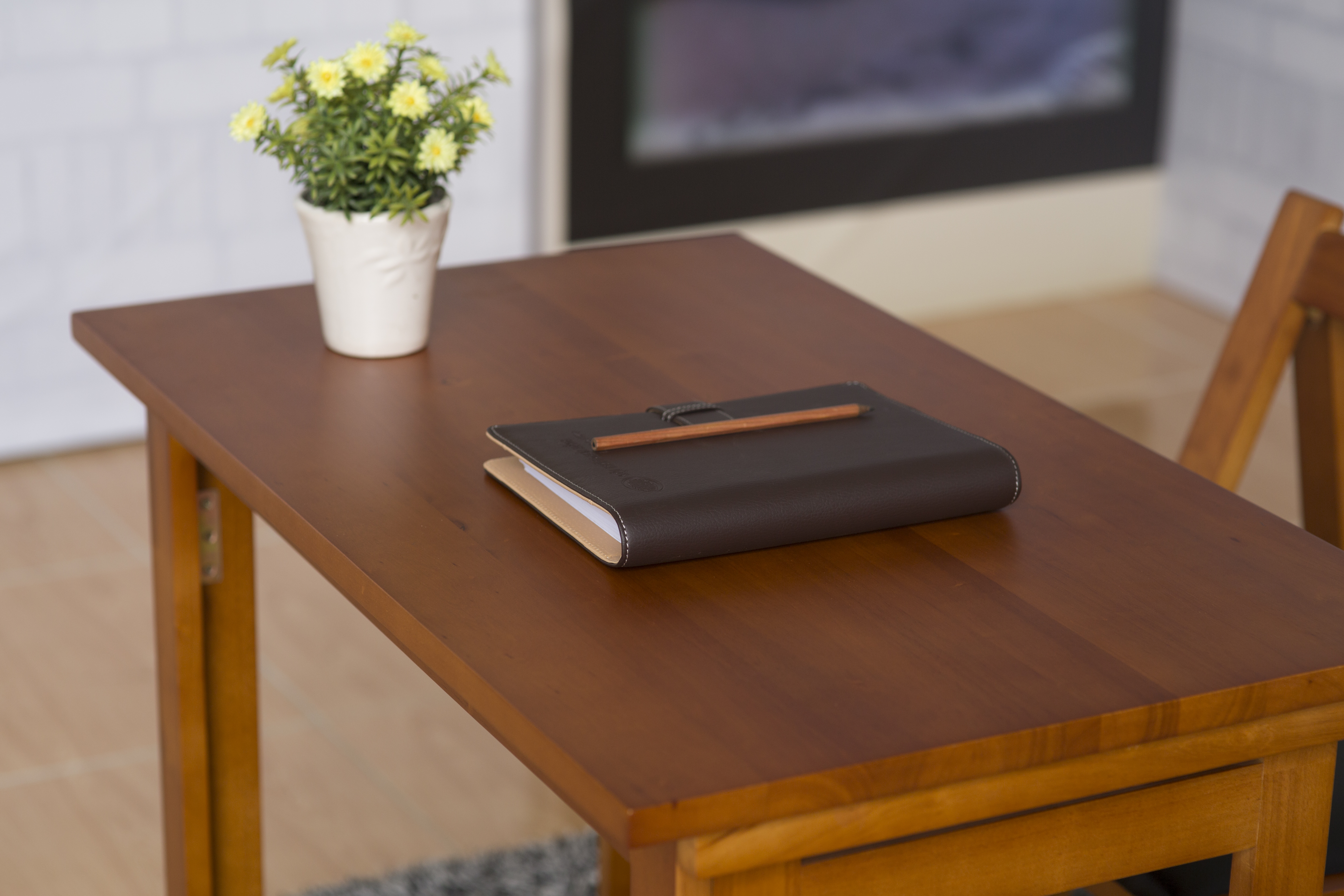 Bộ bàn học xếp gấp tiêu chuẩn xuất khẩu - Hi Furniture