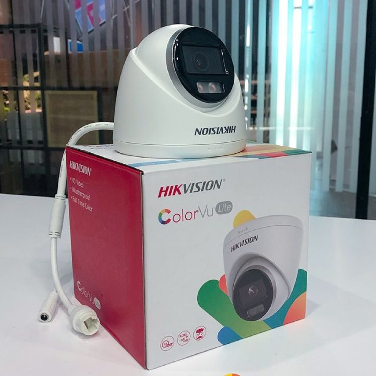 Camera IP Dome Hikvision Colorvu DS-2CD1327G0-LUF C-HÀNG CHÍNH HÃNG
