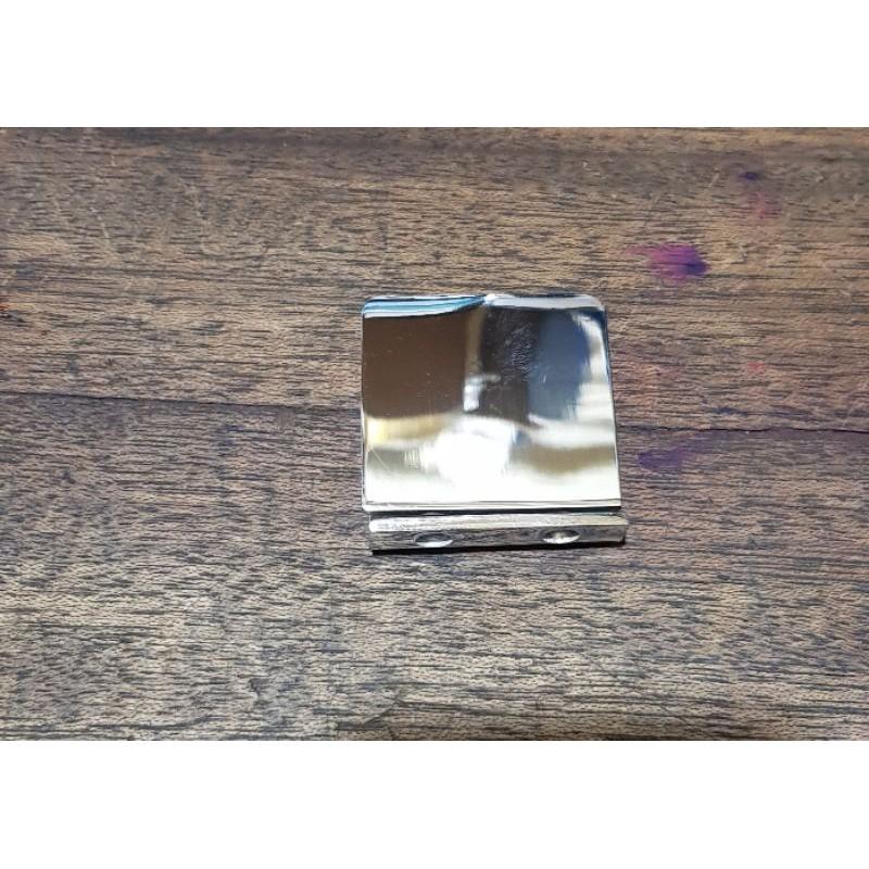 Pass inox 304 bắt kính có khoan lỗ