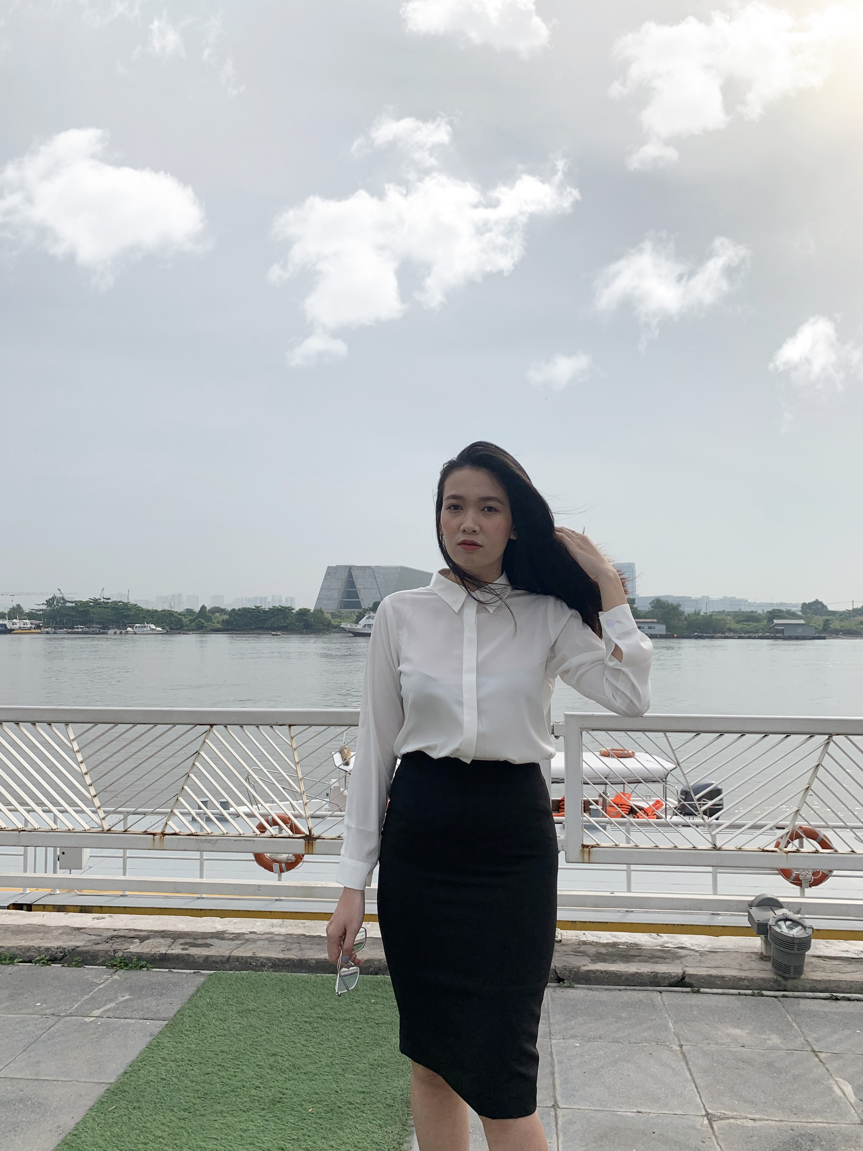 Chân Váy Bút Chì Thiết Kế - Chây Váy Thời Trang Công Sở xẻ Sau - Đen - BL0022