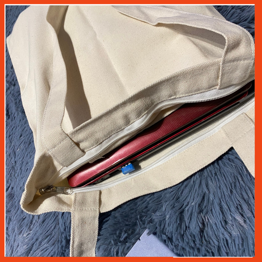 Túi Tote Vải Mộc Ginko kiểu basic có dây kéo khóa miệng túi( có túi con bên trong) đựng vừa laptop 14 inch và nhiều đồ dùng khác In Hình Be Kind M02