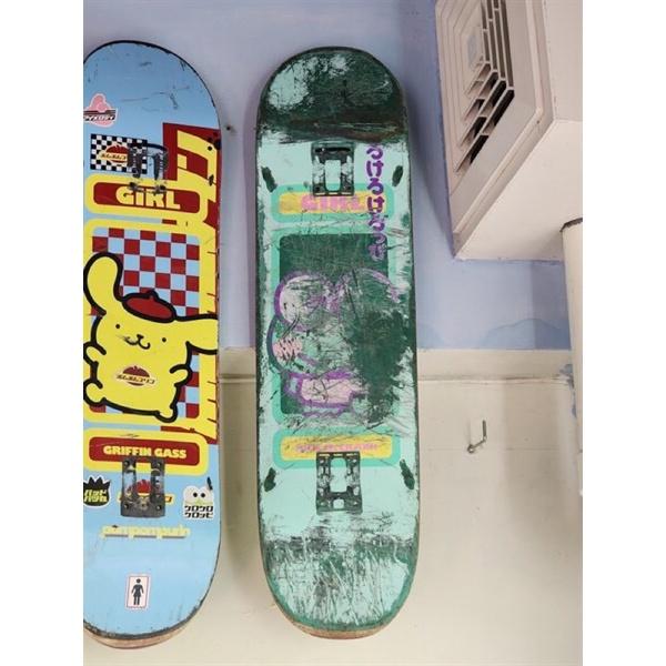 Mặt Ván trượt Girl X Sanrio McCrank 60th Deck 8.25 used 80%