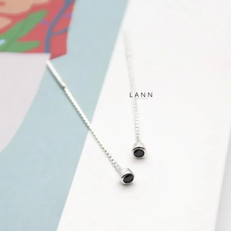 Khuyên dây xích thanh trơn đá đen S925 LANN