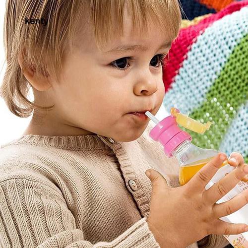 Dụng cụ uống nước cho bé đi du lịch, gắn vừa các loại chai nhưa, có Nắp đậy bình nước, ống hút tiện dụng