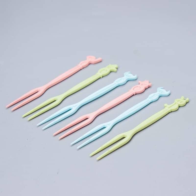 Dĩa Ăn Hoa Quả SET 50 Chiếc Dĩa Ăn Bằng Nhựa An Toàn, Dĩa Xiên Đồ Ăn 88272