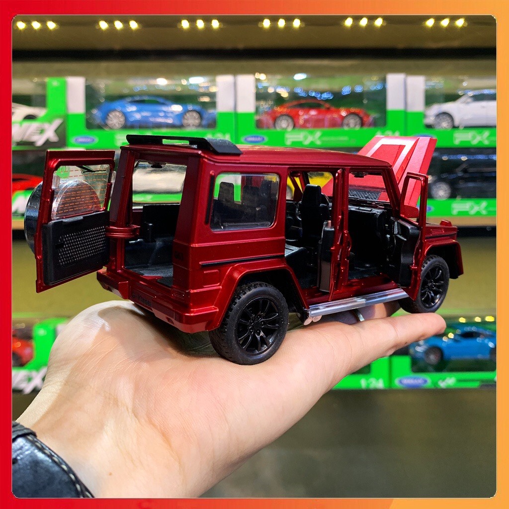 Mô hình xe Mercedes-Benz AMG G63 tỉ lệ 1:32 - màu đỏ