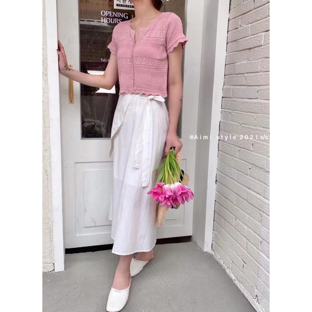 MS247 Áo len lỗ đính khuy viền sóng dáng ngắn