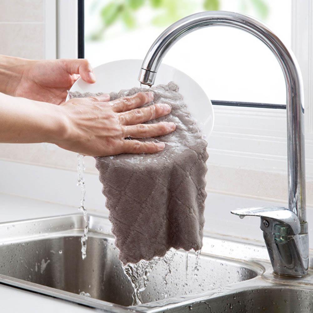 1 chiếc khăn lau siêu thấm đa năng