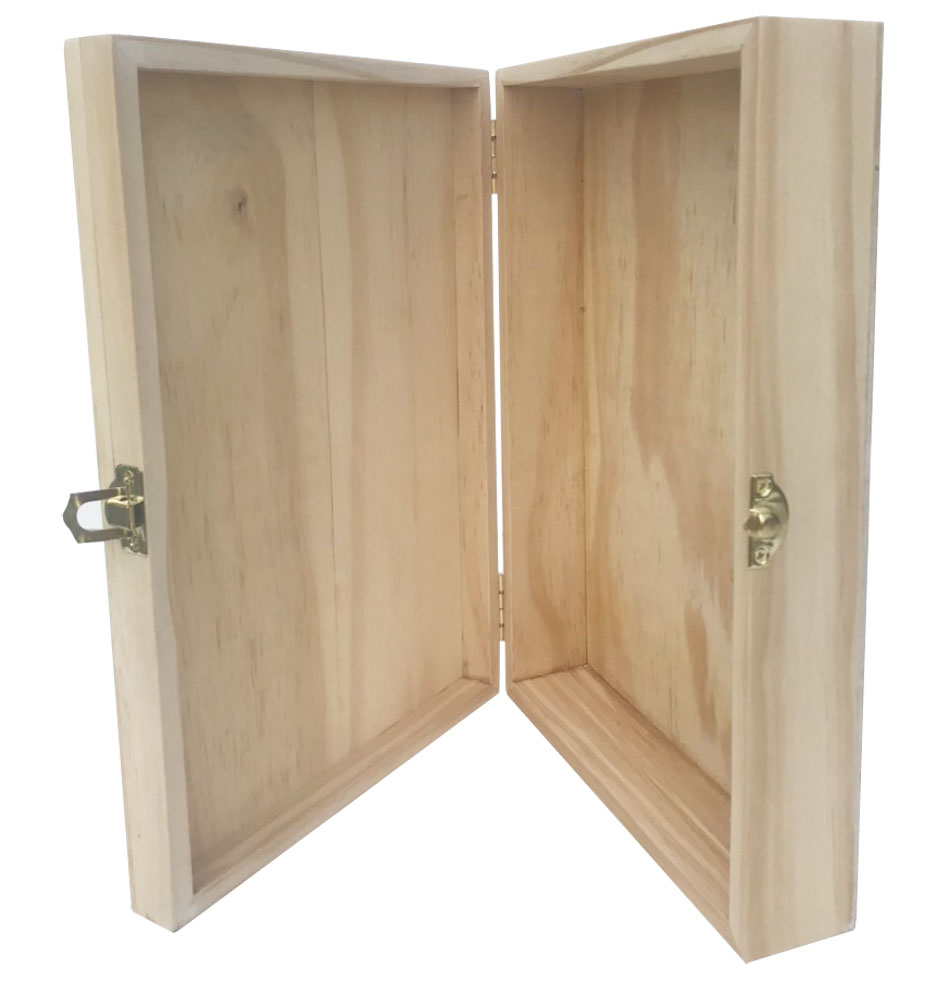 Hộp đựng quà tặng bằng gỗ thông tự nhiên, ,hộp được thiết kế nắp mở tiện dụng, có khóa chắc chắn thích hợp làm hộp quà tặng, hộp lưu trữ vật dụng
