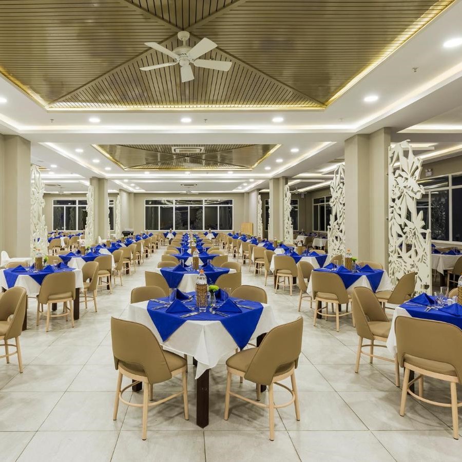 Swandor Cam Ranh Resort 5*. Bao Gồm Ăn Ba Bữa. Miễn Phí Mini Bar Dành Cho 02 Khách.