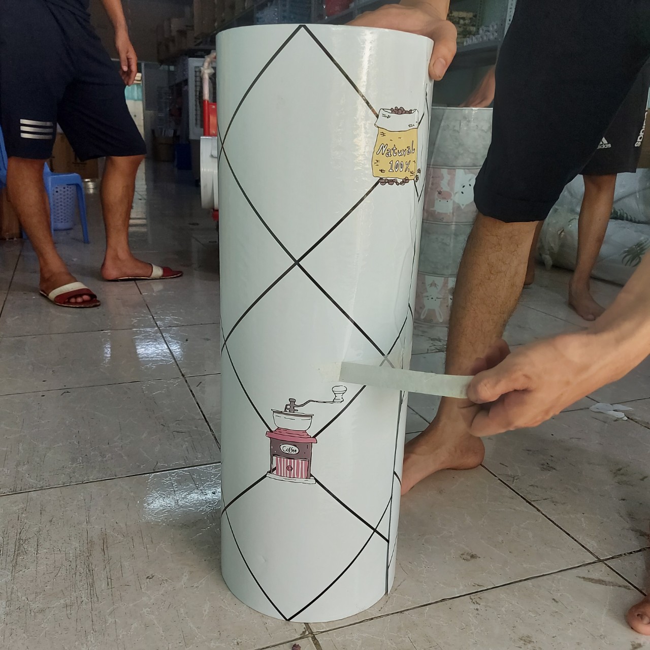 Cuộn 5MÉT Decal giấy dán bếp tráng nhôm cách nhiệt khổ 60cm MẪU DỤNG CỤ BẾP