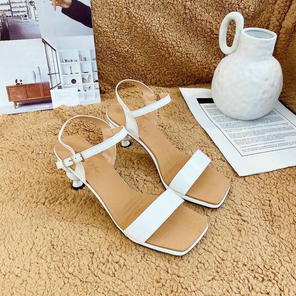 Giày sandal nữ đơn giản xinh sắn 6F