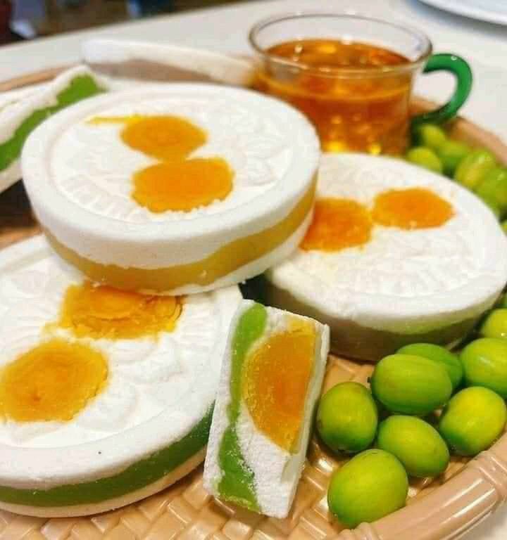 Bánh In Nhân Trứng Muối Mix Đặc Biệt Thơm Ngon DTFood