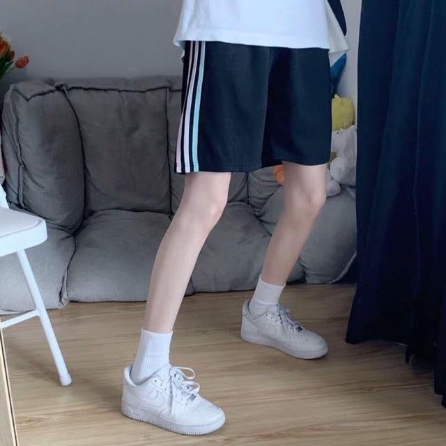 Quần Short Unisex Kẻ Sọc Quần Đùi Nam Nữ Dáng Rộng Dây Rút