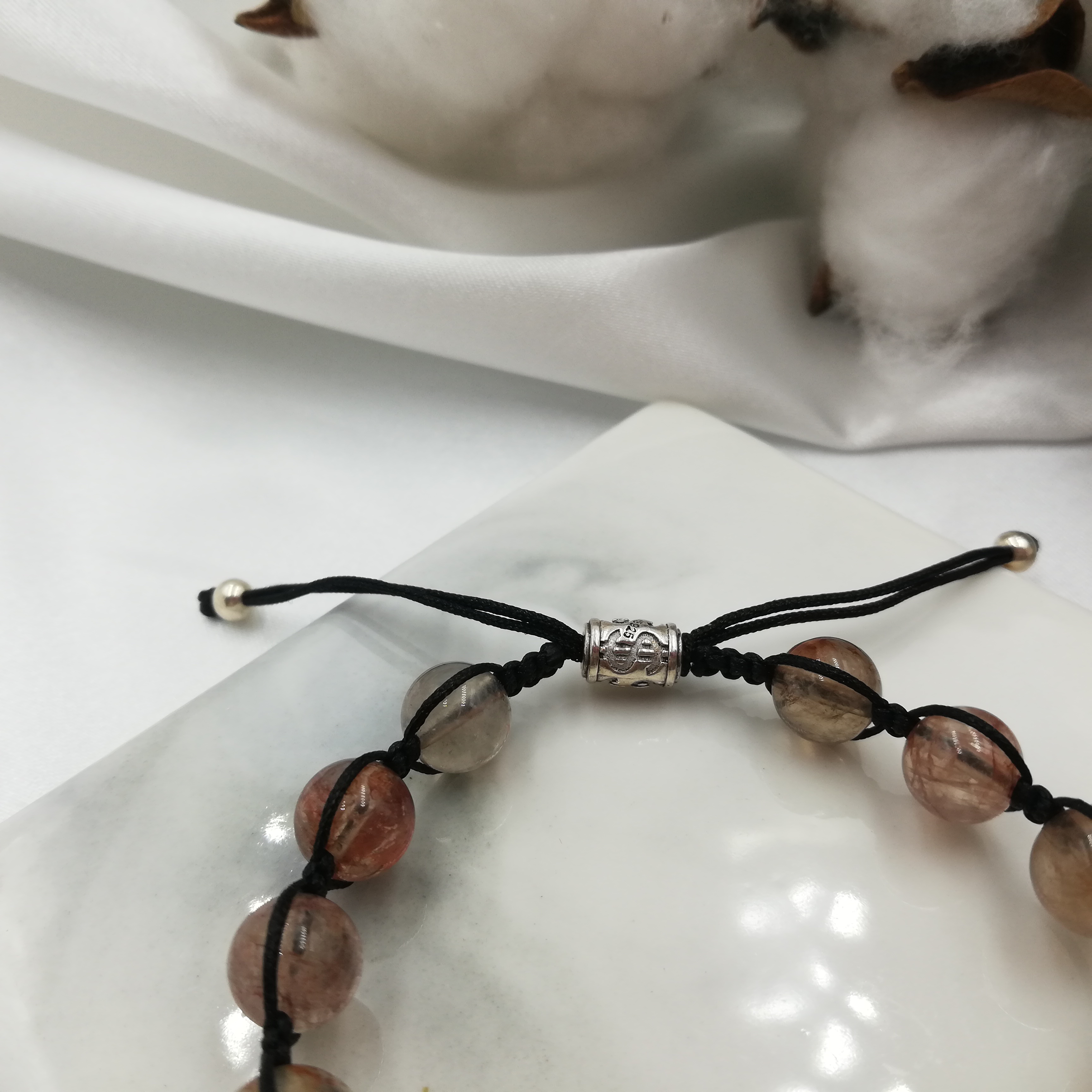 Vòng Tay Thắt Dây Thạch Anh Vân Đỏ Mix Charm Bạc 925