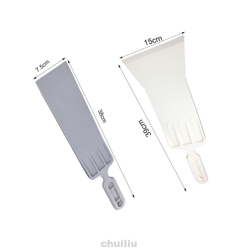 Dụng Cụ Vệ Sinh Kính Chắn Gió Xe Hơi