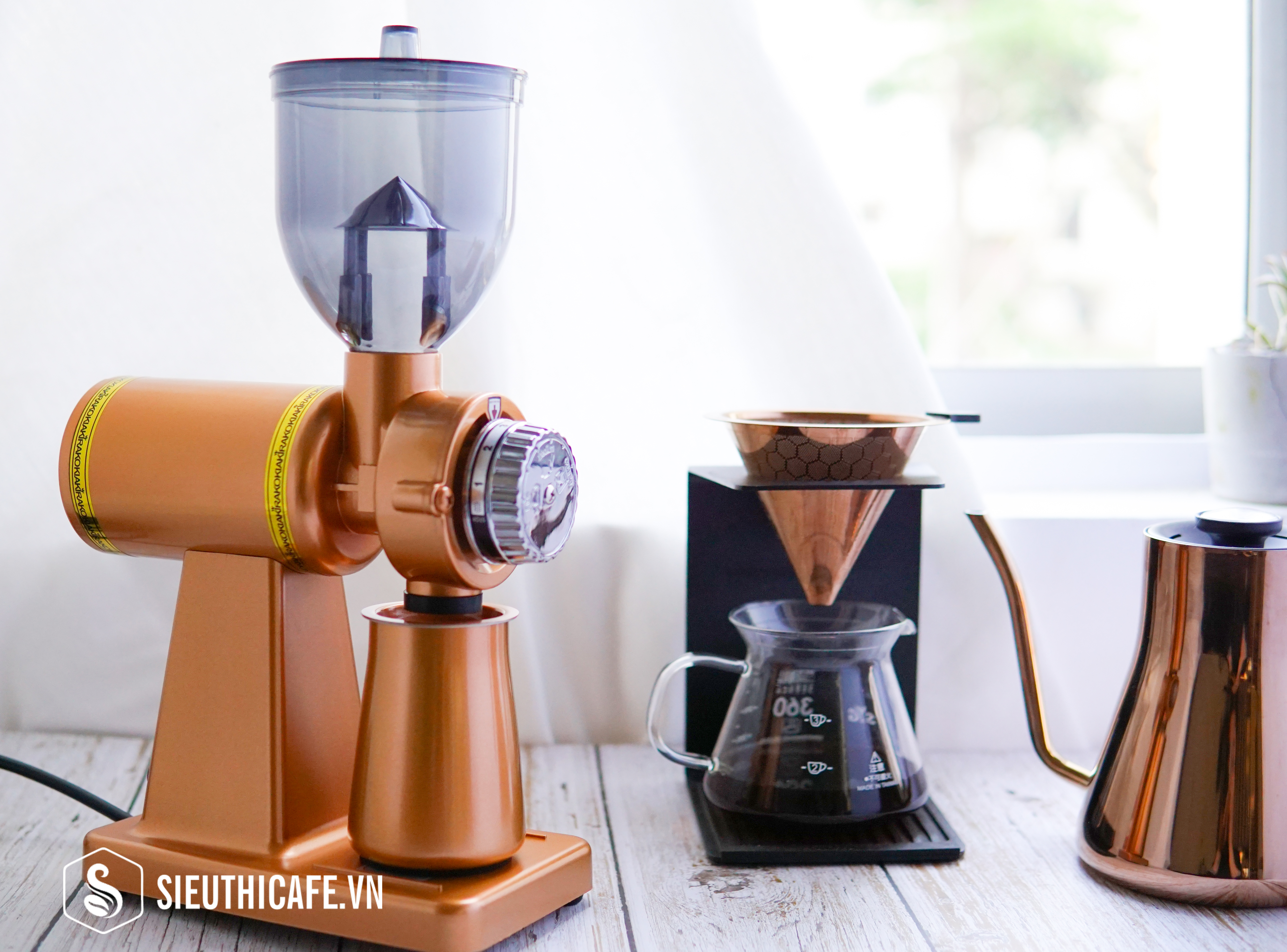 MÁY XAY CÀ PHÊ AKIRAKOKI GRINDER SUPER M-520A ORANGE - Lưỡi thép được nhập từ Italy
