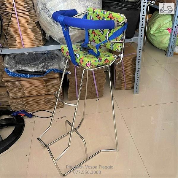 Ghế Đi Xe Máy Có Tựa Lưng Có Vòng Cho Bé Dành Cho Xe Vespa