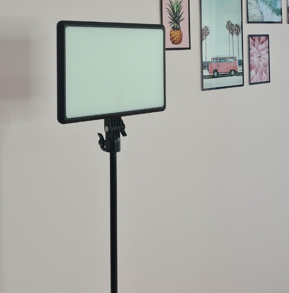 Bộ đèn Photograpphy A112 12 inch kèm chân 2 mét hỗ trợ quay phim, chụp ảnh , makeup spa ,livestream chuyên nghiệp PK-A112-2M